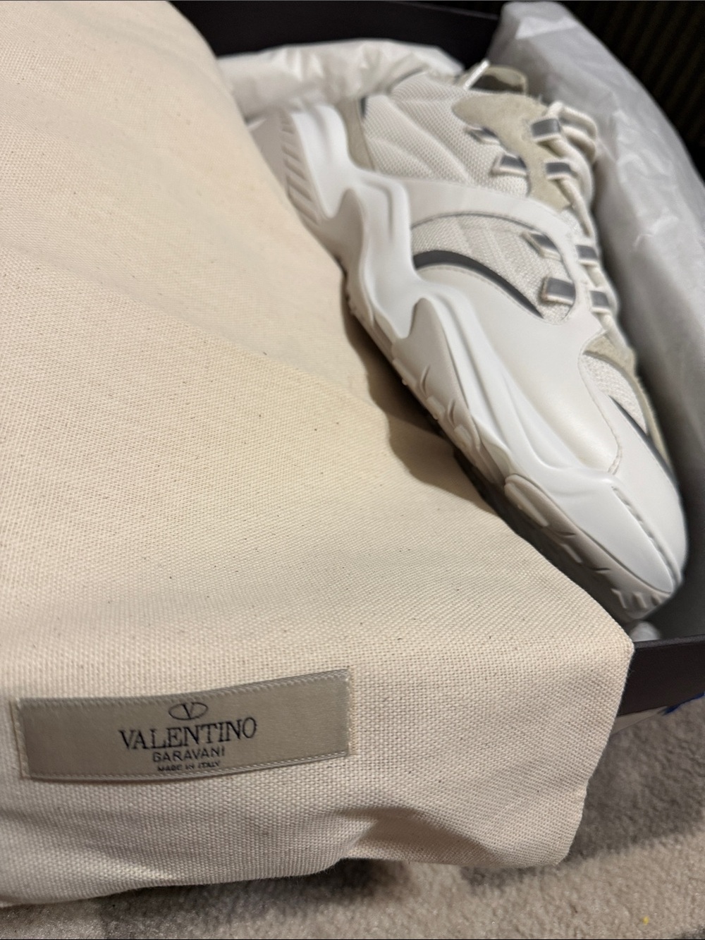 Valentino Gaaravani women’s sz 11.5 white sneakers / NEW
